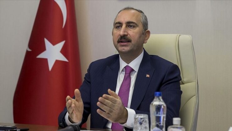 Adalet Bakanı Gül’den yeni anayasa paylaşımı