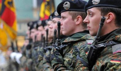 Alman ordusunda neo-Nazi alarmı