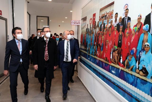 Son dakika haberi: Bakan Kasapoğlu, Denizli Büyükşehrin spor yatırımlarını inceledi