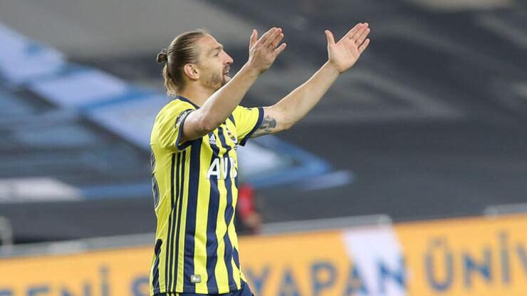Fenerbahçede Caner Erkin için karar verildi