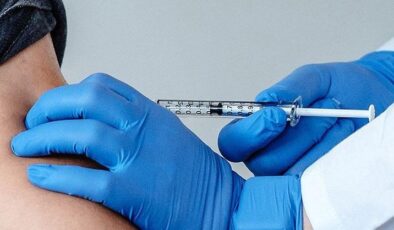 AB, koronavirüs aşısı AstraZenecayı mahkemeye verdi