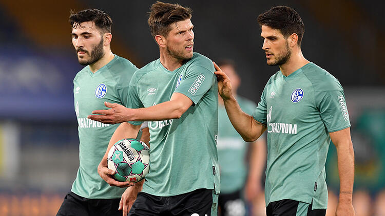 Arminia Bielefeld’e 1-0 yenilen Schalke 04, Budesliga’da küme düşen ilk takım oldu