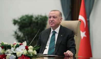 Cumhurbaşkanı Erdoğan, Avrupa Şampiyonu milli haltercileri tebrik…