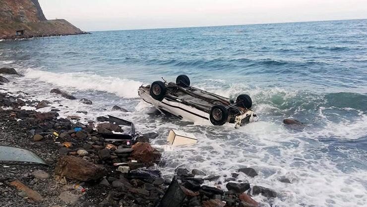 Tekirdağda otomobil denize uçtu: 5 yaralı