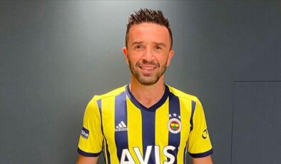 Son Dakika: Fenerbahçede Gökhan Gönülle yollar ayrılıyor mu?