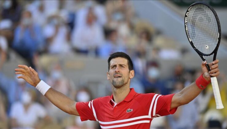 Djokovic, Wimbledonda tarih yazdı! 6. şampiyonluğuna ulaştı