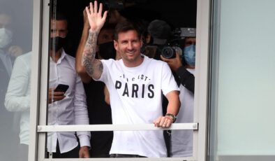 Messi PSG ile sözleşme imzalamak için Pariste!