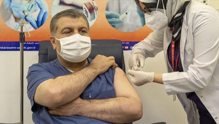 Sağlık Bakanı Koca, kendisi ve ailesinin aşı olmadığı iddialarını…