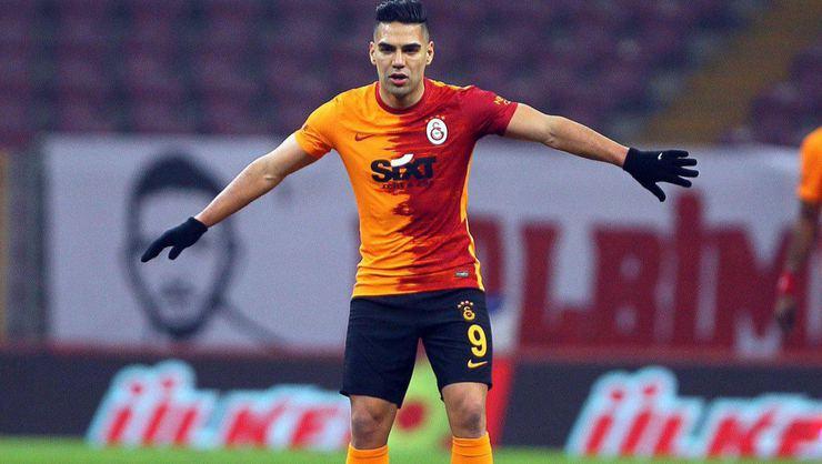 Falcao Galatasaray’ı tebrik etti