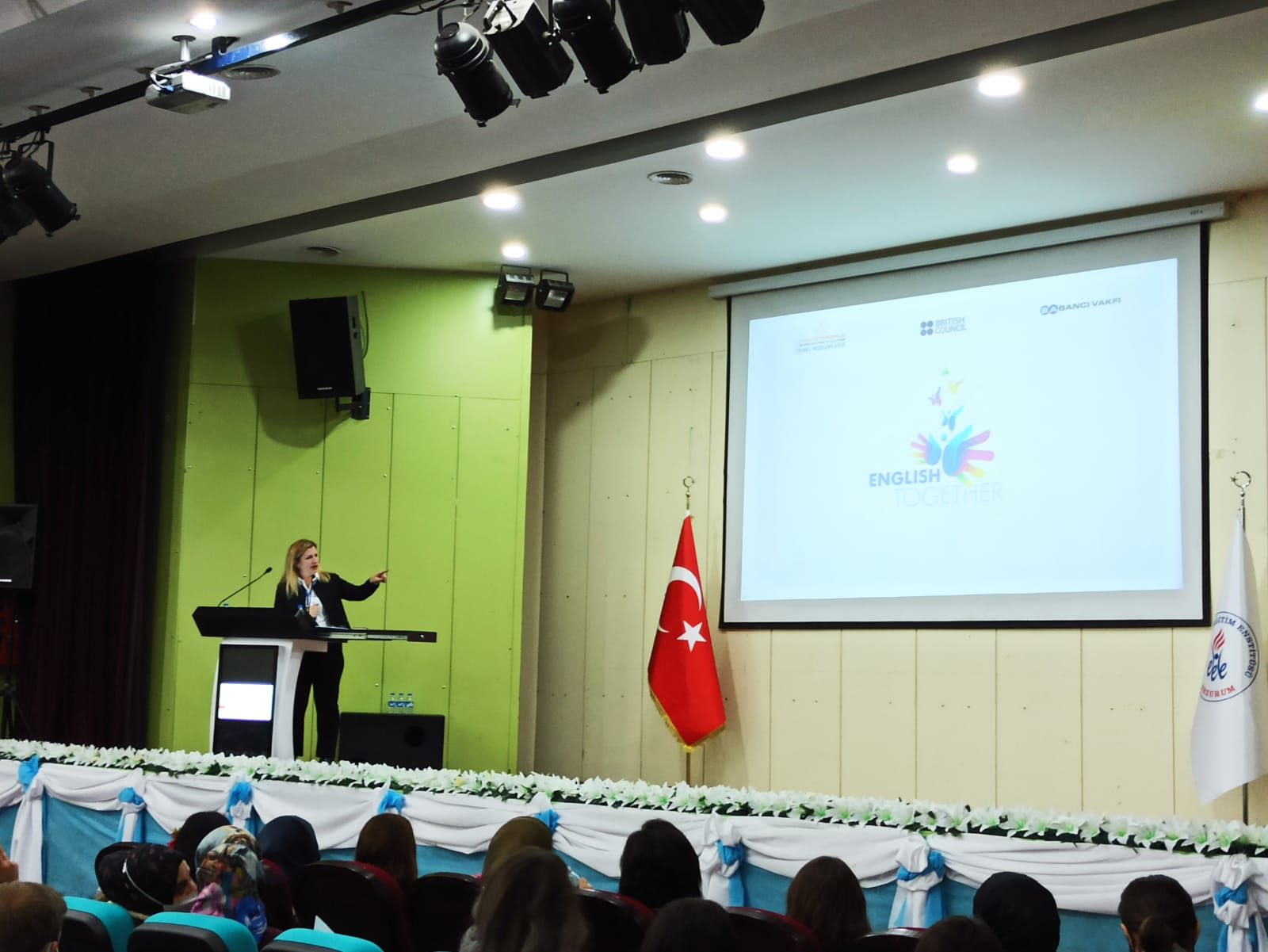 71 ilden İngilizce öğretmenleri, Erzurum’da ‘Birlikte İngilizce’ projesi için bir araya geldi