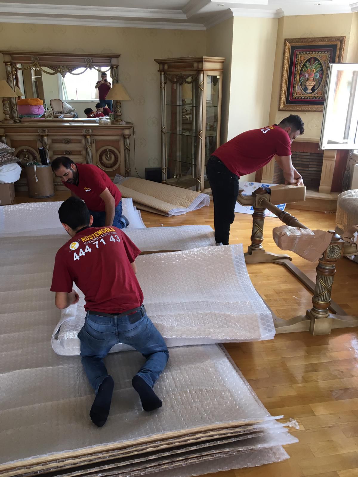 Rüstemoğlu Nakliyat – Güvenli, Hızlı ve Profesyonel Taşımacılık Hizmeti