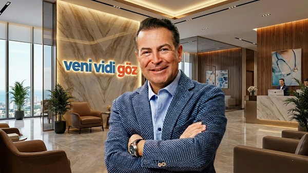 Op. Dr. Akın Akyurt: “Minimal kesi yaklaşımı görme cerrahisinde konforu yeniden tanımlıyor”