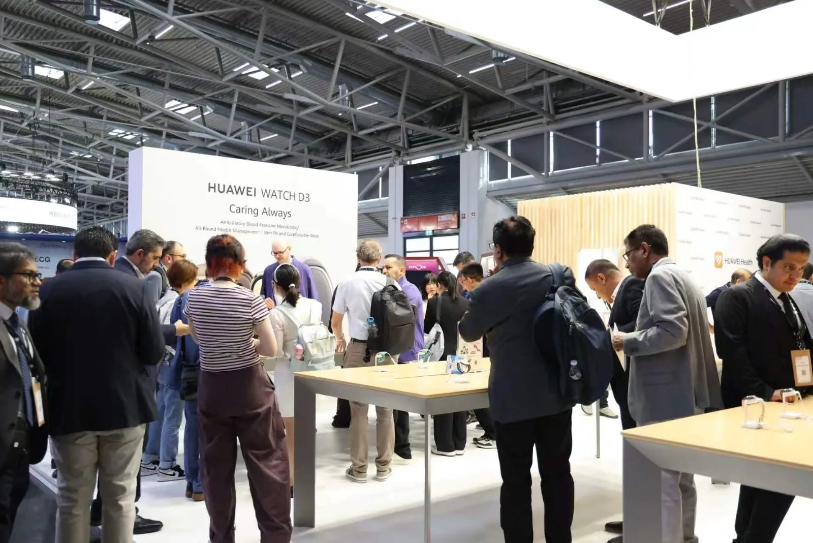 HUAWEI WATCH D3, ESC Kongresi 2026’da Erken Bir Tanıtımla Piyasaya Çıktı: Bilekten Kan Basıncı Ölçümünde Yeni Bir Dönem